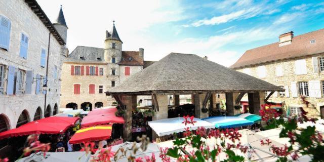 Le Pigeonnier Maison De Caractere Logement 4 Personnes La Maisonnette Renovee Logement 2 Personnes Floirac  Luaran gambar
